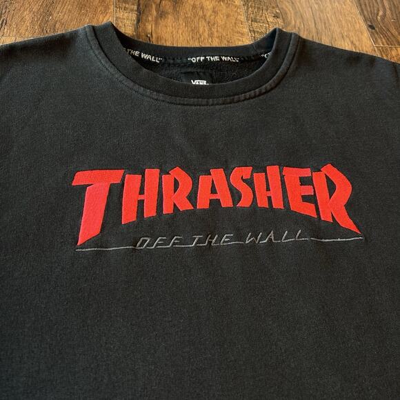EUC Men's Vans Thrasher Off The Wall Black Flame Sweatshirt | Embroidered MEDIUM - Picture 3 of 11